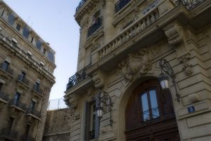 Détail de modénature, place Sadi Carnot